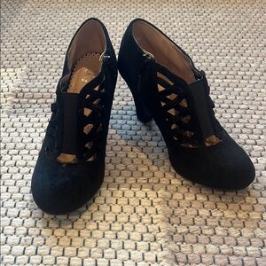 Journee Collection Black Ankle Boots with High Heel and Intricate Cut-Out Design
